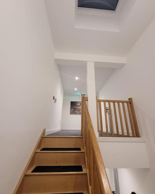 Stylish & Spacious 2 Bed Flat In Strood Rochester * Rochester (Kent)